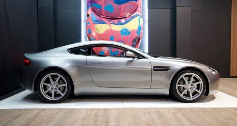 Aston martin V8 Vantage 4.3 380cv | Bo�te manuelle Tungsten Silver Jantes 19�� Si�ge  occasion � Saint Michel Sur orge - photo n�5